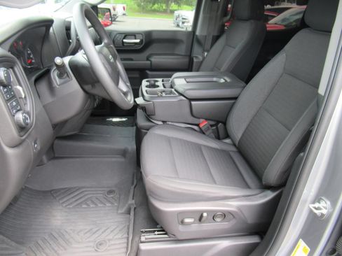 Used 2024 Chevrolet Silverado 1500 Custom Trail Boss AWD/4WD image 18