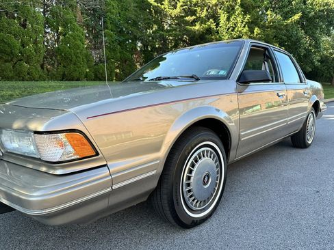 Used 1996 Buick Century Sedan FWD image 59