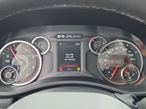 New 2026 RAM 3500 Big Horn AWD/4WD image 32