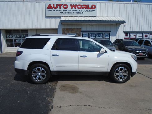 Used 2016 GMC Acadia SLT AWD/4WD image 1