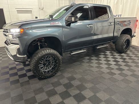 Used 2020 Chevrolet Silverado 1500 LTZ w/ LTZ Premium Package image 5