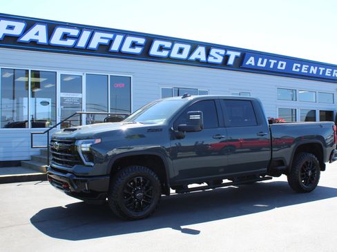Used 2025 Chevrolet Silverado 3500 LT w/ Trail Boss Package AWD/4WD image 1