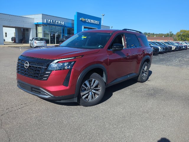 Used 2026 Nissan Pathfinder SL FWD image 3