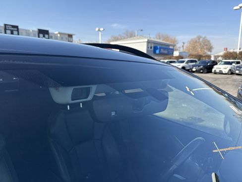 Used 2020 Subaru Crosstrek 2.0i Limited w/ Moonroof Package image 25