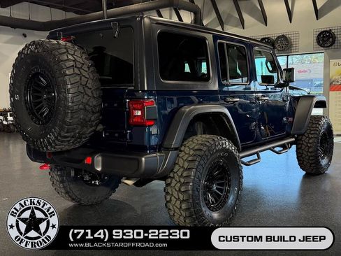 Used 2025 Jeep Wrangler Unlimited Rubicon AWD/4WD image 12
