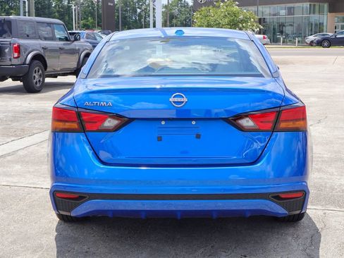 Used 2025 Nissan Altima 2.5 SV FWD image 20