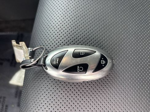 Used 2026 Hyundai Santa Fe SEL AWD/4WD image 15