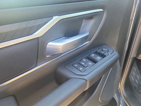 New 2026 RAM 1500 4x4 Crew Cab image 17