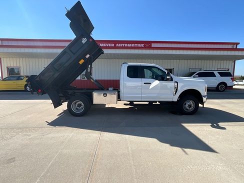 Used 2024 Ford F350 XL w/ Snow Plow Prep Package AWD/4WD image 11