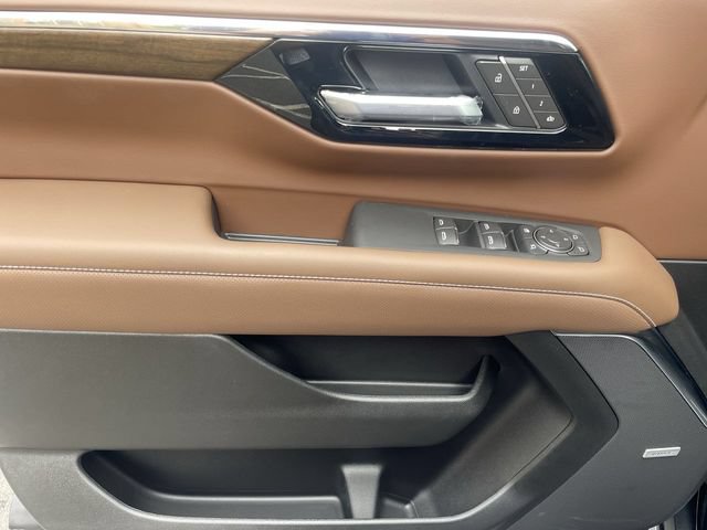 New 2026 Chevrolet Tahoe High Country AWD/4WD image 13