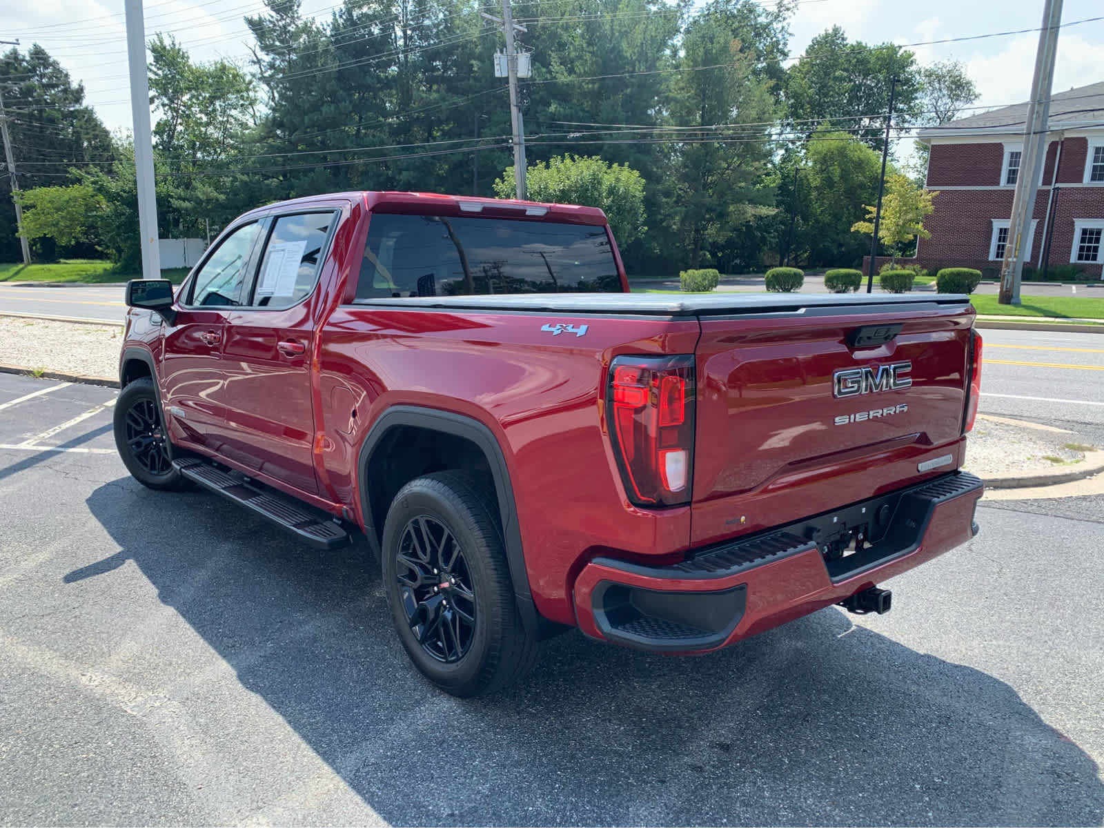 Used 2024 GMC Sierra 1500 Elevation AWD/4WD image 4