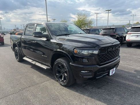 New 2026 RAM 1500 4x4 Crew Cab image 8