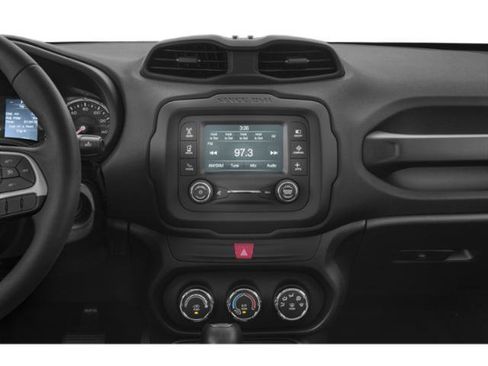 Used 2018 Jeep Renegade Latitude w/ Cold Weather Group AWD/4WD image 13