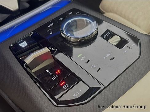 Used 2025 BMW X3 xDrive30i w/ Premium Package image 17