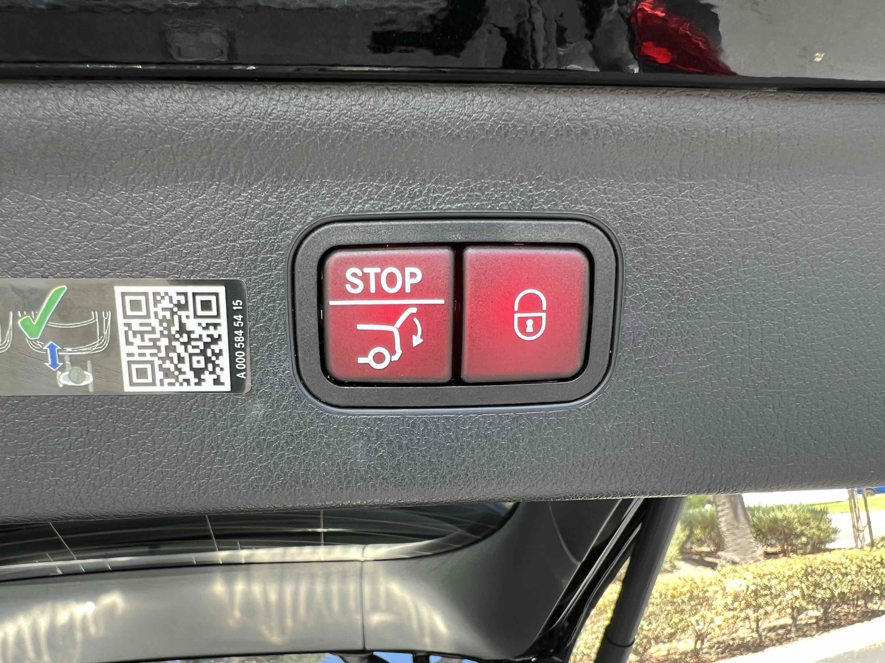 Used 2023 Mercedes-Benz EQE 350+ SUV image 11