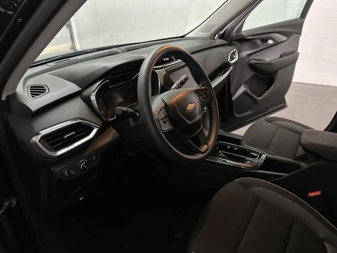 Used 2023 Chevrolet TrailBlazer LT w/ Convenience Package AWD/4WD image 15