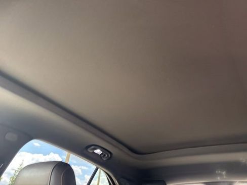 Used 2019 Cadillac XT4 Sport FWD image 4