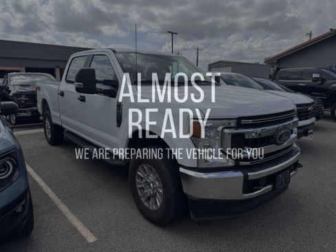 Used 2022 Ford F250 XL w/ STX Appearance Package AWD/4WD image 5
