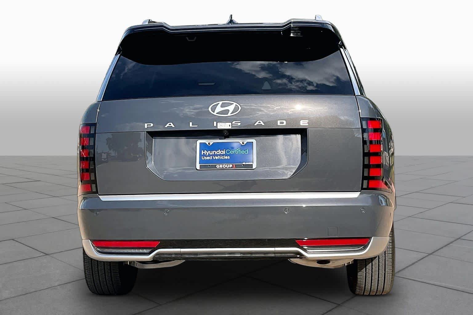 Certified 2026 Hyundai Palisade Calligraphy FWD image 5