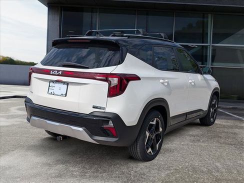 New 2026 Kia Seltos S FWD image 5