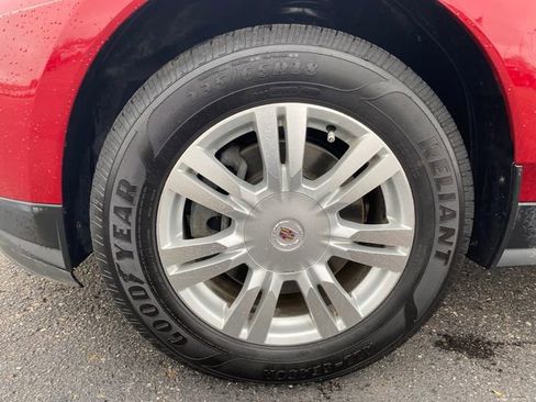 Used 2010 Cadillac SRX Luxury image 22