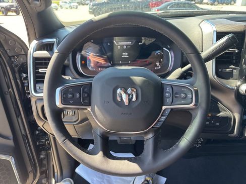 Used 2025 RAM 3500 Laramie w/ Max Tow Package AWD/4WD image 33