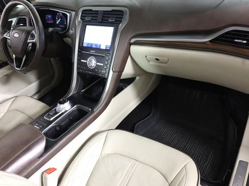 Used 2017 Ford Fusion Platinum image 43