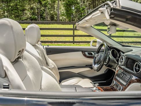 Used 2017 Mercedes-Benz SL 550 image 85