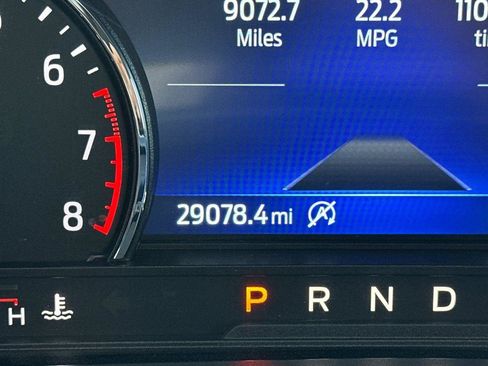 Used 2023 Ford Explorer XLT image 30