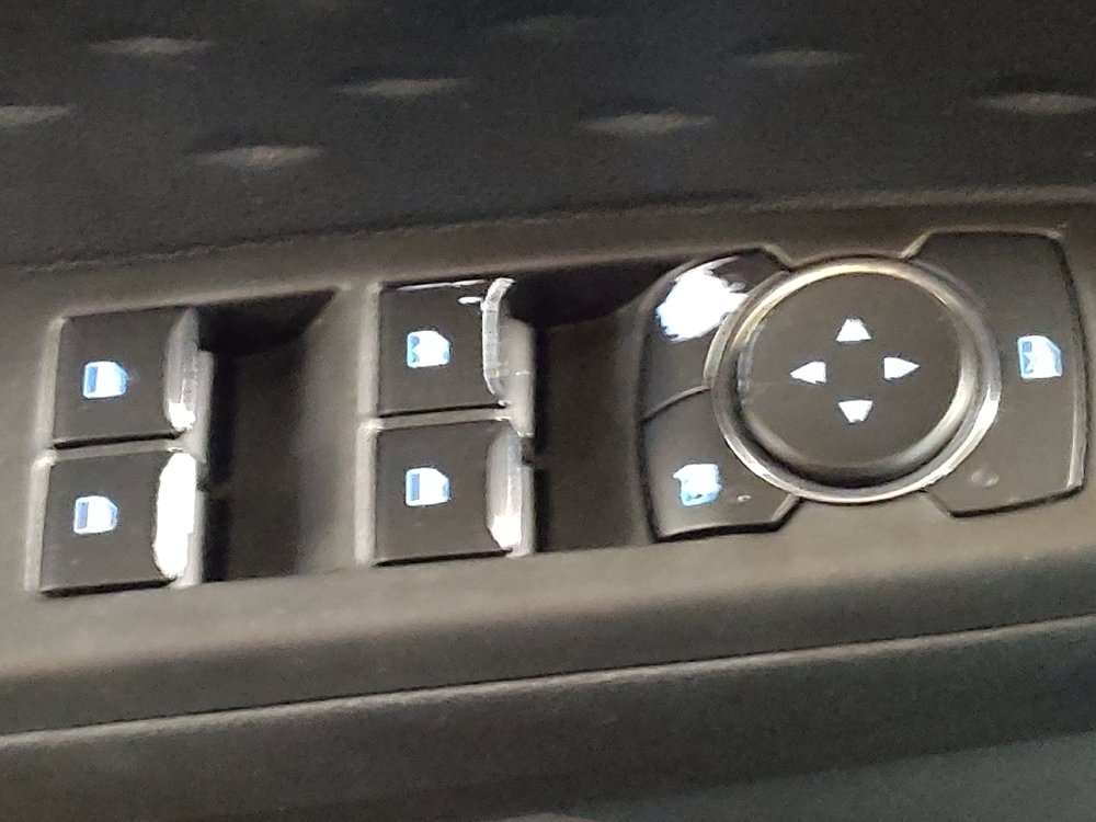Used 2020 Ford Escape SE FWD image 27