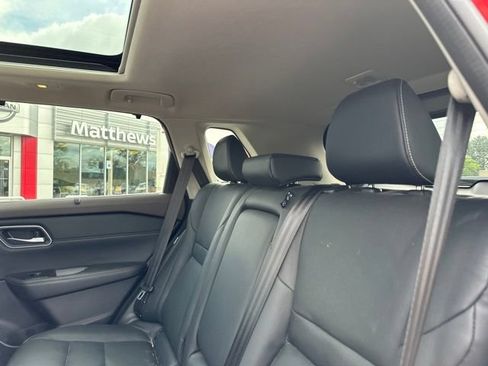Used 2021 Nissan Rogue SL w/ Premium Package AWD/4WD image 11