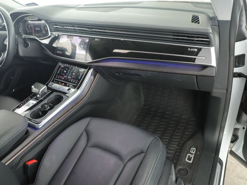 Used 2023 Audi Q8 Prestige w/ Prestige Package AWD/4WD image 17