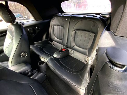 Used 2018 MINI Cooper S image 19