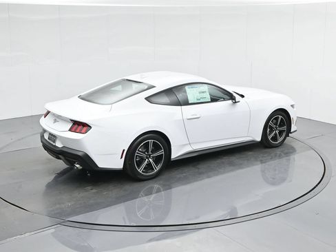 Used 2025 Ford Mustang Coupe RWD image 37