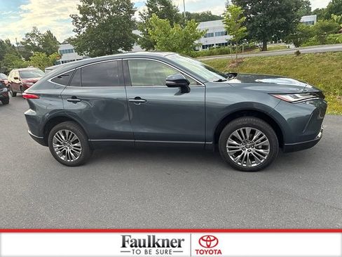 Used 2022 Toyota Venza Limited w/ Advanced Technology Package AWD/4WD image 5