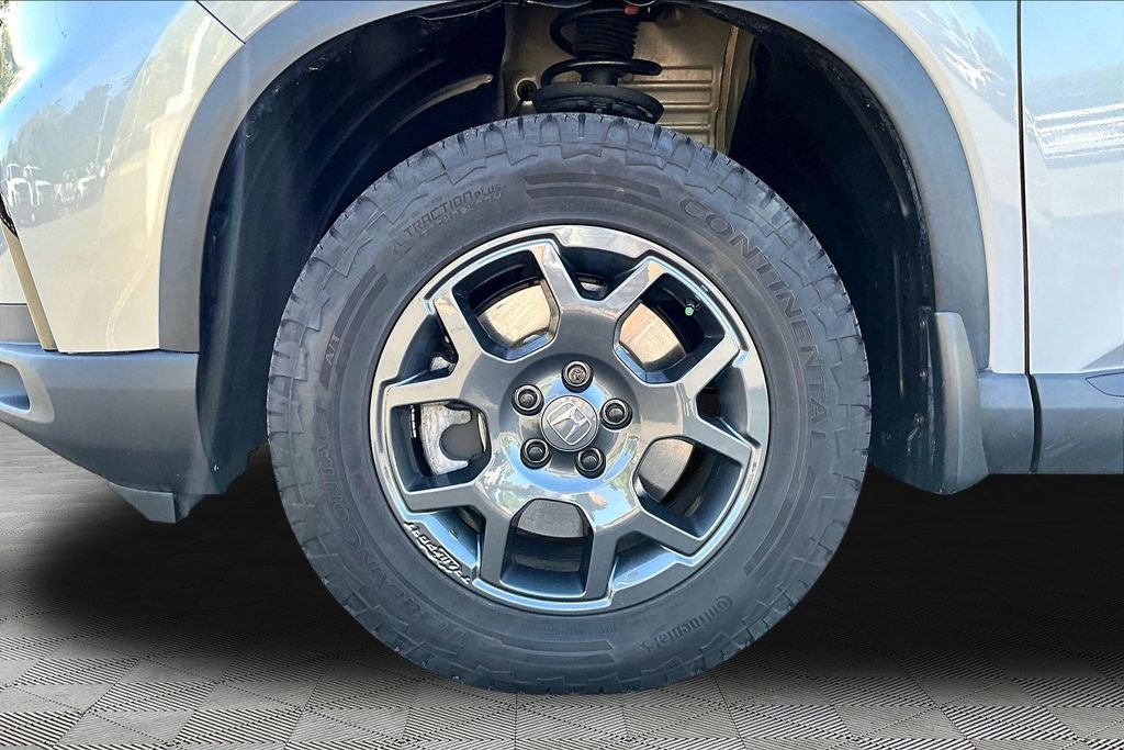 Certified 2025 Honda Pilot TrailSport image 25