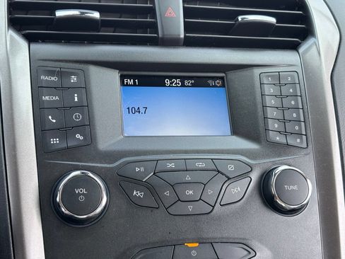 Used 2020 Ford Fusion S FWD image 9