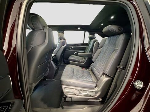 New 2026 Cadillac Escalade IQ Sport 1 w/ LPO, ONYX Package image 22