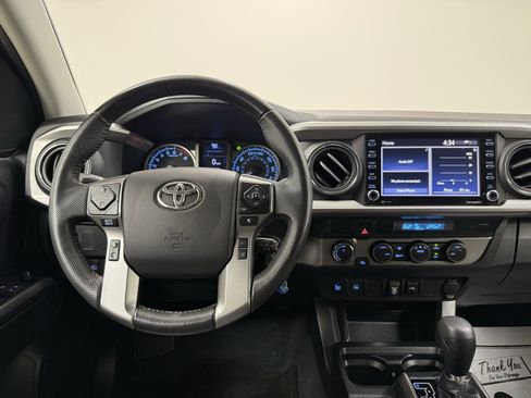 Used 2021 Toyota Tacoma SR5 w/ Technology Package image 18