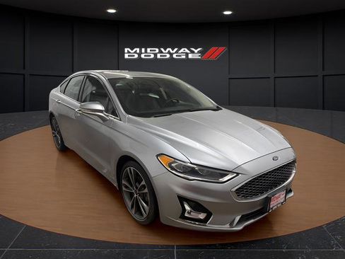 Used 2020 Ford Fusion Titanium image 1