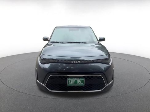 Used 2025 Kia Soul LX w/ LX Technology Package FWD image 4