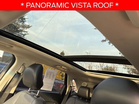 Used 2018 Ford Edge Titanium w/ Equipment Group 301A image 7