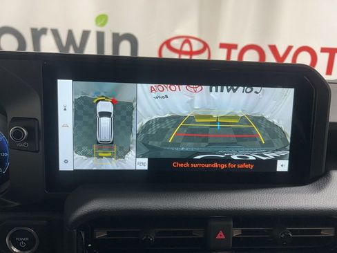 Used 2025 Toyota Land Cruiser image 39