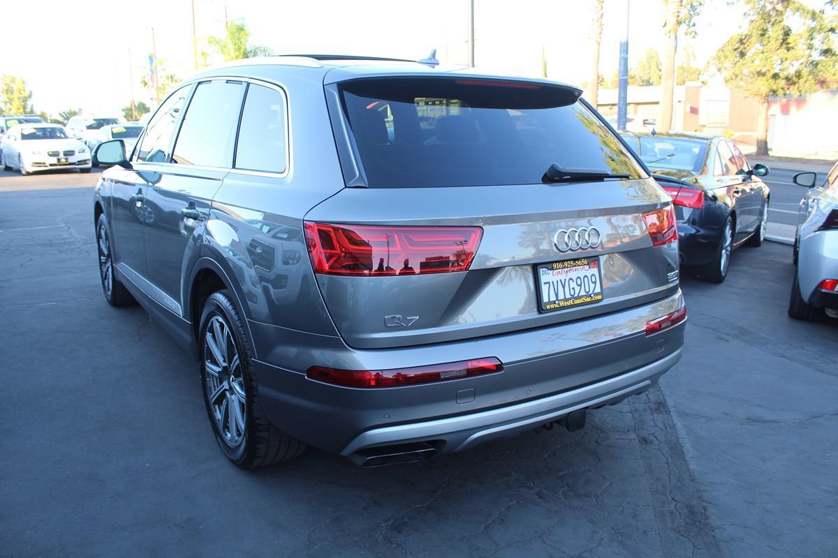 Used 2017 Audi Q7 3.0T Premium Plus AWD/4WD image 5