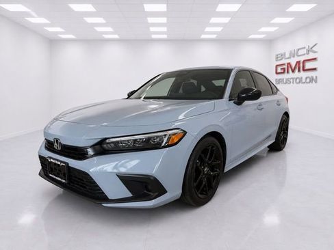 Used 2022 Honda Civic Sport image 3