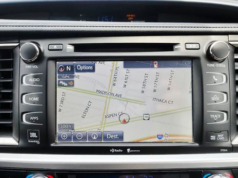 Used 2015 Toyota Highlander Limited AWD/4WD image 37