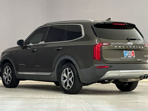 Used 2020 Kia Telluride EX FWD image 3