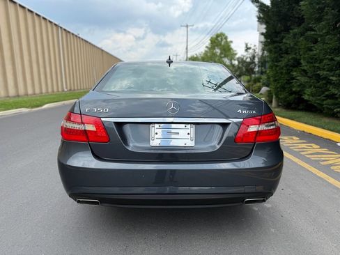 Used 2011 Mercedes-Benz E 350 4MATIC Sedan image 10