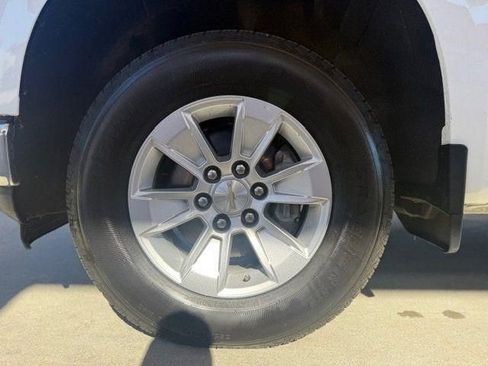 Used 2020 Chevrolet Silverado 1500 LT w/ Convenience Package image 44