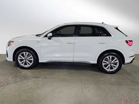 Used 2022 Audi Q3 2.0T Premium w/ Convenience Package image 6